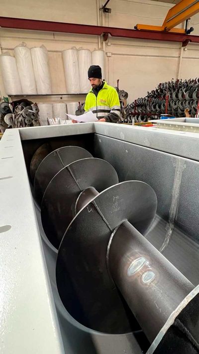 Auger-screw-conveyor